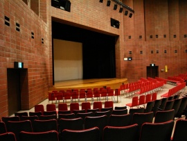 神奈川公会堂講堂（ホール）舞台イメージ